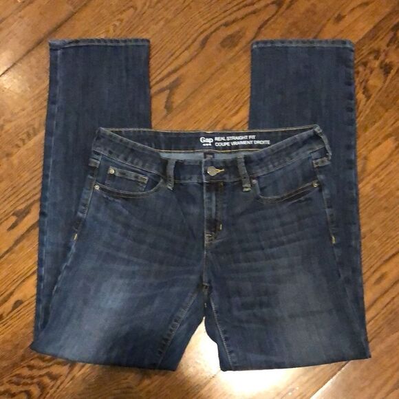 GAP Women’s Medium Wash REAL STRAIGHT Denim Low Rise Jeans Sz 6 - Picture 1 of 8